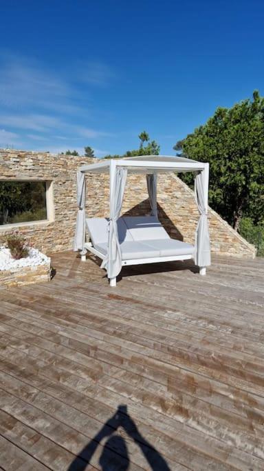 Magnifique Villa De Luxe Au Coeur De La Garrigue Nîmes Eksteriør bilde